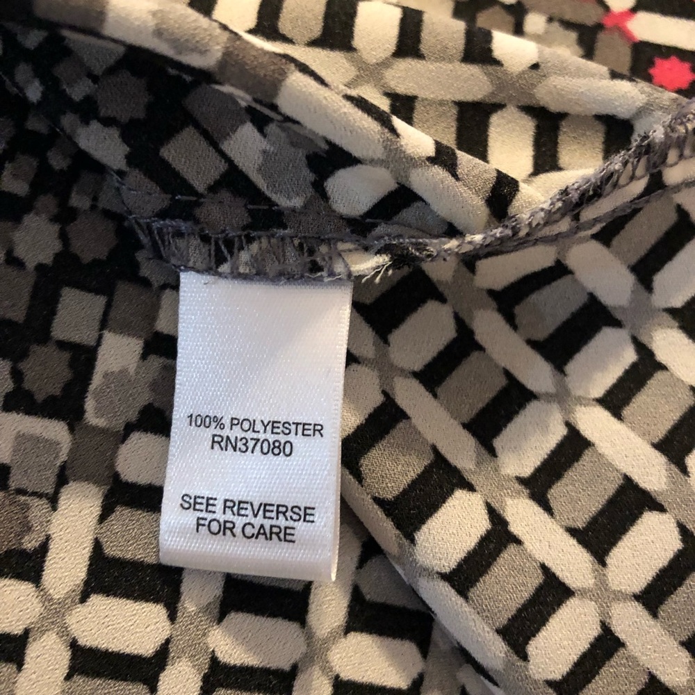 $5❤️Bundled Cato Blouse - Picture 3 of 5